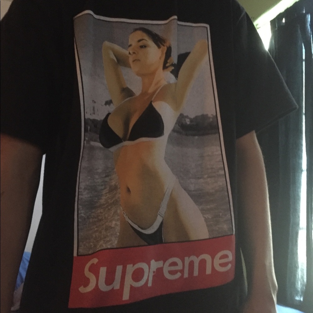 Supreme Lg T-shirt